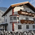 Pfausler Appartement Oetz