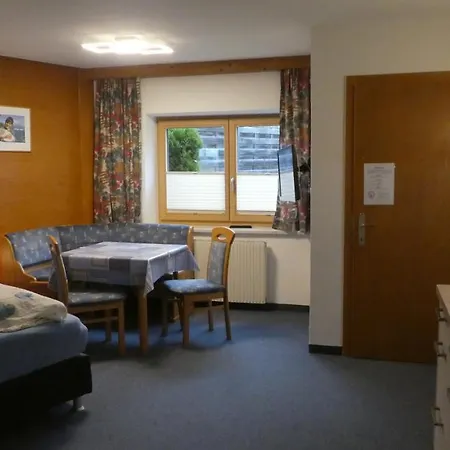 Pfausler Apartment Oetz