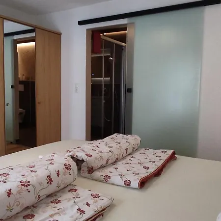 Apartment Pfausler *