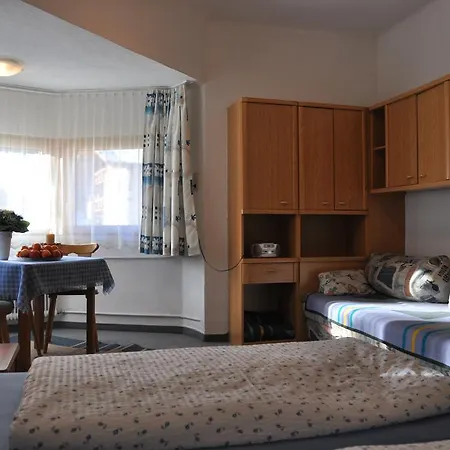 Appartements Pfausler Oetz