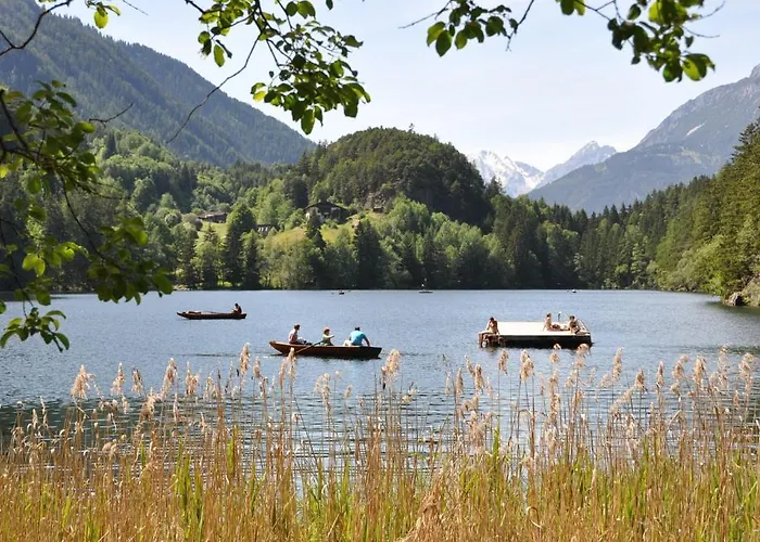 Pfausler アパート オエッツ